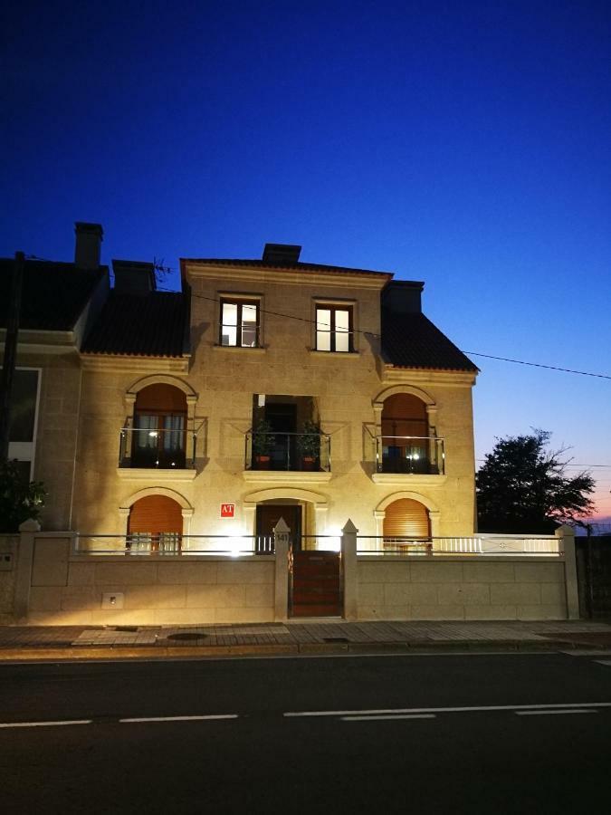 Apartamentos Playa Compostela Вильягарсия-де-Ароса Экстерьер фото